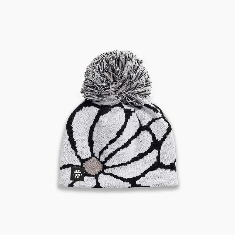 Camping hiking trail twists-Bloom Bloom Pom Beanie - Black